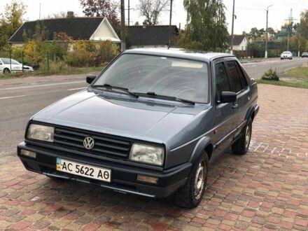 Фольксваген Джетта 1989 в Сарнах на Automoto.ua Серый Фольксваген Джетта, объемом двигателя 1.6 л и пробегом 200 тыс. км за 1300 $, фото 1 на Automoto.ua