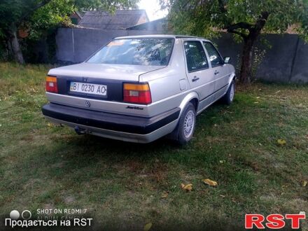 Серый Фольксваген Джетта, объемом двигателя 1.8 л и пробегом 380 тыс. км за 1600 $, фото 1 на Automoto.ua