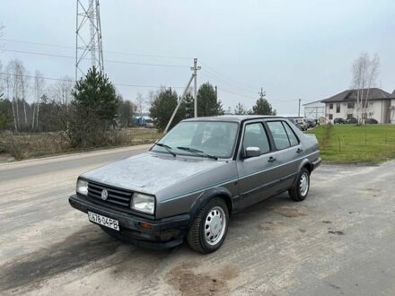 Сірий Фольксваген Джетта, об'ємом двигуна 1.8 л та пробігом 200 тис. км за 1000 $, фото 1 на Automoto.ua