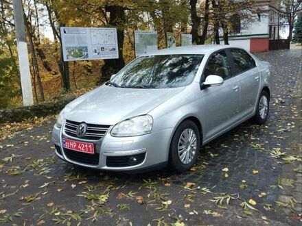 Фольксваген Джетта 2006 в Ровно на Automoto.ua Серый Фольксваген Джетта, объемом двигателя 1.6 л и пробегом 184 тыс. км за 5899 $, фото 1 на Automoto.ua