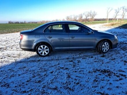 Серый Фольксваген Джетта, объемом двигателя 1.9 л и пробегом 298 тыс. км за 3390 $, фото 1 на Automoto.ua