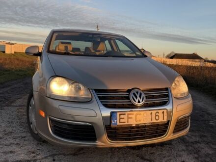 Серый Фольксваген Джетта, объемом двигателя 2.5 л и пробегом 237 тыс. км за 2700 $, фото 1 на Automoto.ua