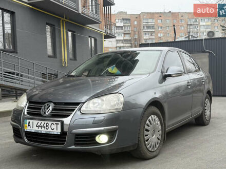 Сірий Фольксваген Джетта, об'ємом двигуна 1.6 л та пробігом 292 тис. км за 4700 $, фото 1 на Automoto.ua