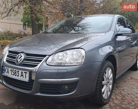Сірий Фольксваген Джетта, об'ємом двигуна 1.98 л та пробігом 170 тис. км за 7500 $, фото 1 на Automoto.ua
