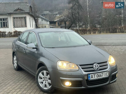 Серый Фольксваген Джетта, объемом двигателя 1.6 л и пробегом 180 тыс. км за 5900 $, фото 1 на Automoto.ua
