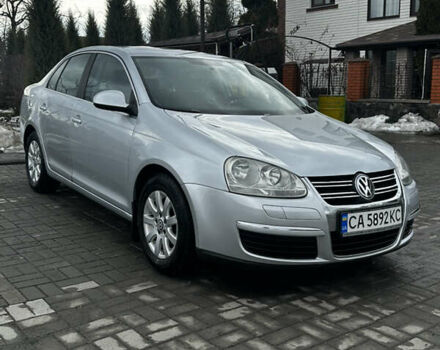 Серый Фольксваген Джетта, объемом двигателя 2 л и пробегом 262 тыс. км за 5700 $, фото 1 на Automoto.ua