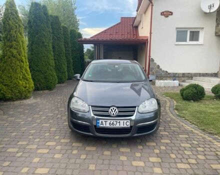 Серый Фольксваген Джетта, объемом двигателя 1.6 л и пробегом 284 тыс. км за 5400 $, фото 1 на Automoto.ua