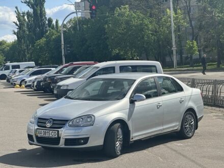 Фольксваген Джетта 2007 у Києві на Automoto.ua Сірий Фольксваген Джетта, об'ємом двигуна 1.6 л та пробігом 218 тис. км за 4150 $, фото 1 на Automoto.ua