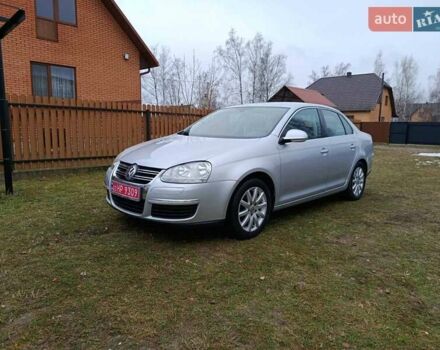 Серый Фольксваген Джетта, объемом двигателя 1.6 л и пробегом 270 тыс. км за 5899 $, фото 1 на Automoto.ua