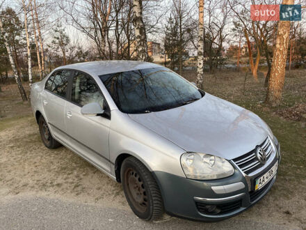 Фольксваген Джетта 2007 у Василькове на Automoto.ua Сірий Фольксваген Джетта, об'ємом двигуна 1.9 л та пробігом 397 тис. км за 5048 $, фото 1 на Automoto.ua