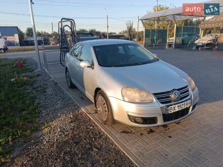 Фольксваген Джетта 2007 у Шепетовке на Automoto.ua Сірий Фольксваген Джетта, об'ємом двигуна 1.97 л та пробігом 273 тис. км за 6550 $, фото 1 на Automoto.ua