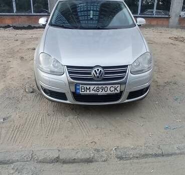 Сірий Фольксваген Джетта, об'ємом двигуна 1.6 л та пробігом 290 тис. км за 5000 $, фото 1 на Automoto.ua