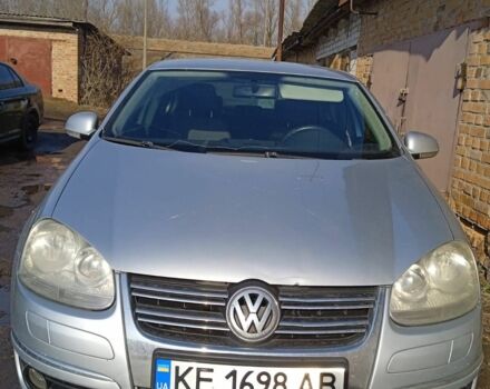 Серый Фольксваген Джетта, объемом двигателя 1.6 л и пробегом 333 тыс. км за 4500 $, фото 1 на Automoto.ua