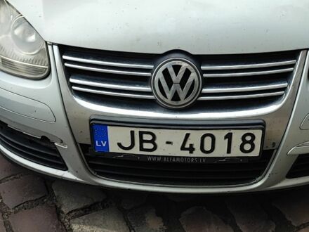 Серый Фольксваген Джетта, объемом двигателя 0 л и пробегом 405 тыс. км за 2750 $, фото 1 на Automoto.ua