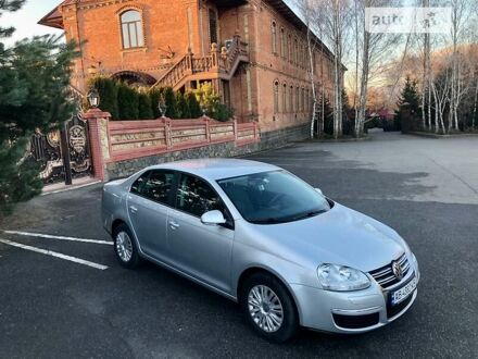 Фольксваген Джетта 2007 у Вінниці на Automoto.ua Сірий Фольксваген Джетта, об'ємом двигуна 1.6 л та пробігом 107 тис. км за 6950 $, фото 1 на Automoto.ua