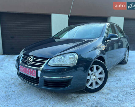 Серый Фольксваген Джетта, объемом двигателя 1.6 л и пробегом 173 тыс. км за 6199 $, фото 1 на Automoto.ua