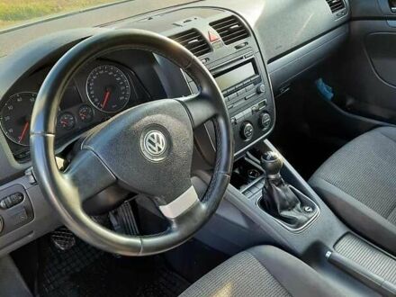 Серый Фольксваген Джетта, объемом двигателя 1.6 л и пробегом 193 тыс. км за 5350 $, фото 1 на Automoto.ua