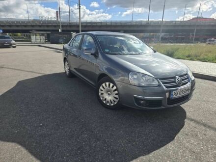 Фольксваген Джетта 2008 у Києві на Automoto.ua Сірий Фольксваген Джетта, об'ємом двигуна 1.6 л та пробігом 240 тис. км за 6200 $, фото 1 на Automoto.ua