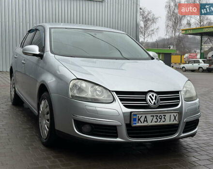 Серый Фольксваген Джетта, объемом двигателя 1.6 л и пробегом 171 тыс. км за 5800 $, фото 1 на Automoto.ua