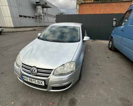 Серый Фольксваген Джетта, объемом двигателя 1.6 л и пробегом 170 тыс. км за 5800 $, фото 1 на Automoto.ua