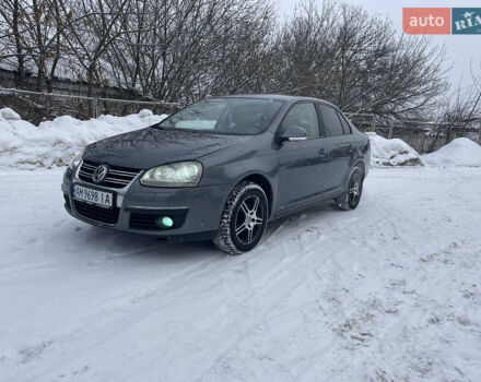 Серый Фольксваген Джетта, объемом двигателя 1.9 л и пробегом 365 тыс. км за 5950 $, фото 1 на Automoto.ua