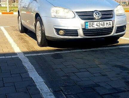 Фольксваген Джетта 2008 у Миколаєві на Automoto.ua Сірий Фольксваген Джетта, об'ємом двигуна 1.9 л та пробігом 0 тис. км за 6500 $, фото 1 на Automoto.ua