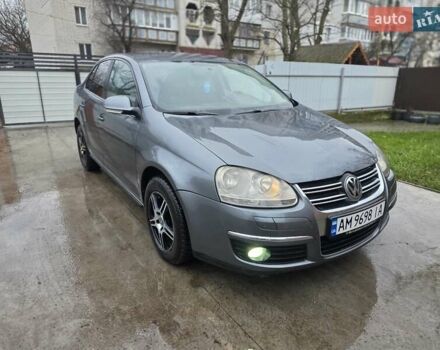 Серый Фольксваген Джетта, объемом двигателя 1.9 л и пробегом 360 тыс. км за 5500 $, фото 1 на Automoto.ua