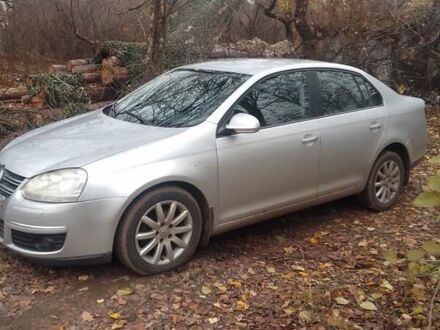 Серый Фольксваген Джетта, объемом двигателя 1.9 л и пробегом 300 тыс. км за 3600 $, фото 1 на Automoto.ua