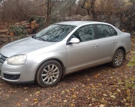 Серый Фольксваген Джетта, объемом двигателя 1.9 л и пробегом 300 тыс. км за 3600 $, фото 1 на Automoto.ua