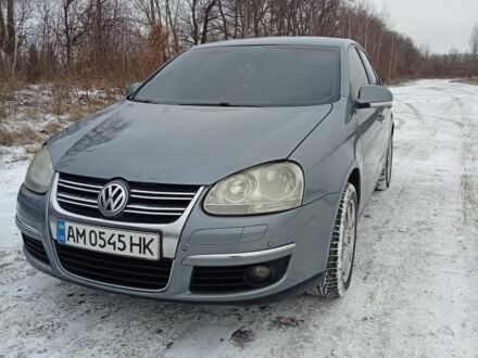 Сірий Фольксваген Джетта, об'ємом двигуна 1.6 л та пробігом 300 тис. км за 4800 $, фото 1 на Automoto.ua