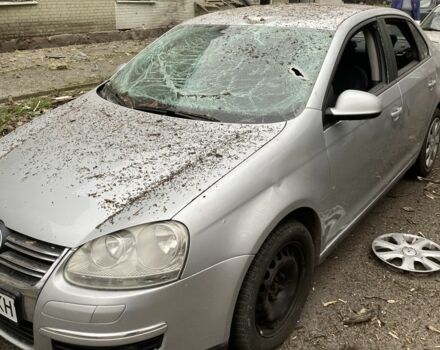 Серый Фольксваген Джетта, объемом двигателя 1.6 л и пробегом 160 тыс. км за 2700 $, фото 1 на Automoto.ua