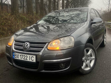 Серый Фольксваген Джетта, объемом двигателя 1.6 л и пробегом 245 тыс. км за 5500 $, фото 1 на Automoto.ua