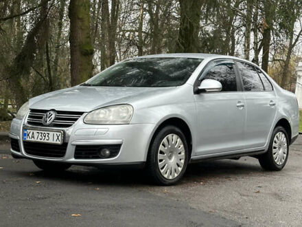 Сірий Фольксваген Джетта, об'ємом двигуна 1.6 л та пробігом 171 тис. км за 5900 $, фото 1 на Automoto.ua