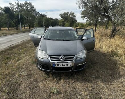 Сірий Фольксваген Джетта, об'ємом двигуна 2.5 л та пробігом 248 тис. км за 3450 $, фото 1 на Automoto.ua