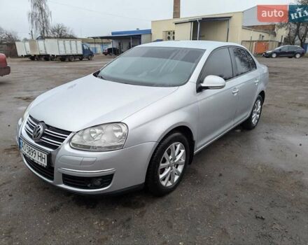 Серый Фольксваген Джетта, объемом двигателя 1.6 л и пробегом 268 тыс. км за 5700 $, фото 1 на Automoto.ua