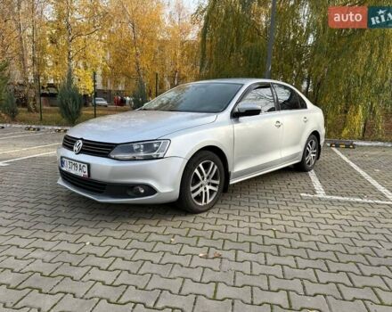 Сірий Фольксваген Джетта, об'ємом двигуна 2.48 л та пробігом 228 тис. км за 8100 $, фото 1 на Automoto.ua