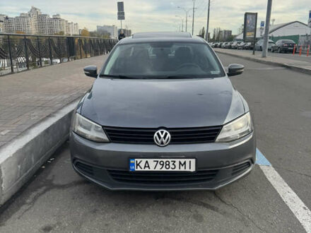 Сірий Фольксваген Джетта, об'ємом двигуна 2.47 л та пробігом 300 тис. км за 8500 $, фото 1 на Automoto.ua