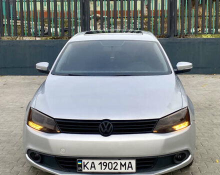 Серый Фольксваген Джетта, объемом двигателя 2.48 л и пробегом 236 тыс. км за 9900 $, фото 1 на Automoto.ua