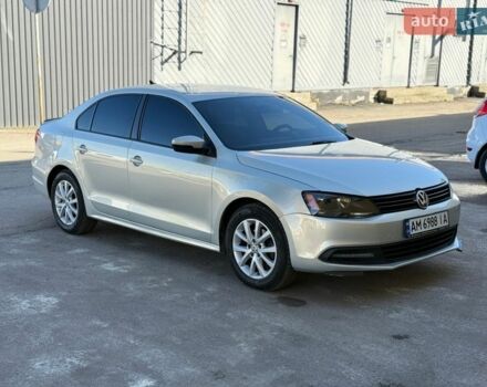 Серый Фольксваген Джетта, объемом двигателя 2.48 л и пробегом 231 тыс. км за 7500 $, фото 1 на Automoto.ua