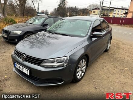 Серый Фольксваген Джетта, объемом двигателя 2.5 л и пробегом 300 тыс. км за 8500 $, фото 1 на Automoto.ua