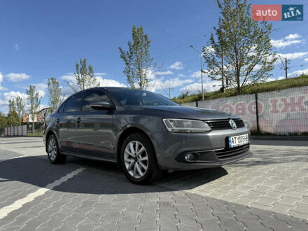Серый Фольксваген Джетта, объемом двигателя 1.39 л и пробегом 176 тыс. км за 9000 $, фото 1 на Automoto.ua