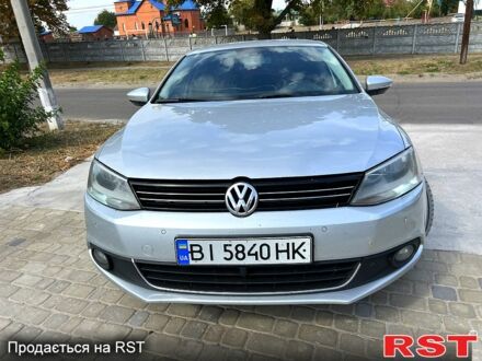 Серый Фольксваген Джетта, объемом двигателя 1.6 л и пробегом 240 тыс. км за 6999 $, фото 1 на Automoto.ua