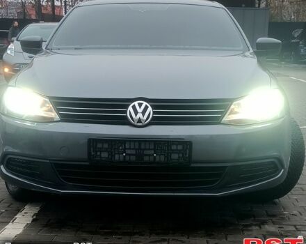 Серый Фольксваген Джетта, объемом двигателя 2 л и пробегом 160 тыс. км за 10000 $, фото 1 на Automoto.ua