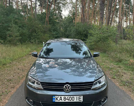 Сірий Фольксваген Джетта, об'ємом двигуна 2.48 л та пробігом 154 тис. км за 8500 $, фото 1 на Automoto.ua