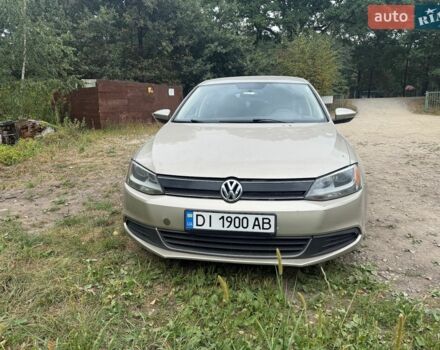 Серый Фольксваген Джетта, объемом двигателя 1.39 л и пробегом 220 тыс. км за 8000 $, фото 1 на Automoto.ua