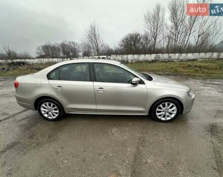 Серый Фольксваген Джетта, объемом двигателя 2.5 л и пробегом 245 тыс. км за 8800 $, фото 1 на Automoto.ua