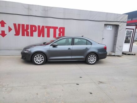 Фольксваген Джетта 2012 у Львові на Automoto.ua Сірий Фольксваген Джетта, об'ємом двигуна 1.6 л та пробігом 333 тис. км за 8500 $, фото 1 на Automoto.ua