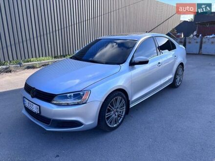 Фольксваген Джетта 2012 у Полтаві на Automoto.ua Сірий Фольксваген Джетта, об'ємом двигуна 2 л та пробігом 187 тис. км за 9400 $, фото 1 на Automoto.ua