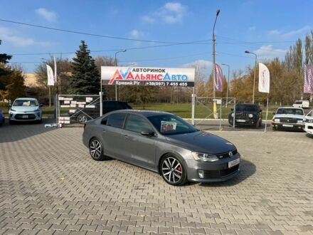 Сірий Фольксваген Джетта, об'ємом двигуна 2 л та пробігом 175 тис. км за 9999 $, фото 1 на Automoto.ua