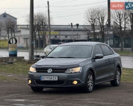 Серый Фольксваген Джетта, объемом двигателя 1.6 л и пробегом 236 тыс. км за 7990 $, фото 1 на Automoto.ua
